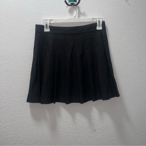 Sunday Best Black Mini Skirt - Picture 2 of 4